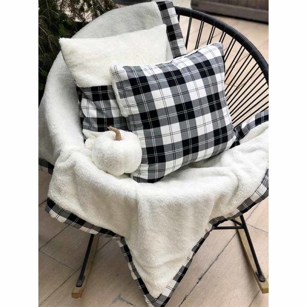 Double Sided Black Plaid Throw