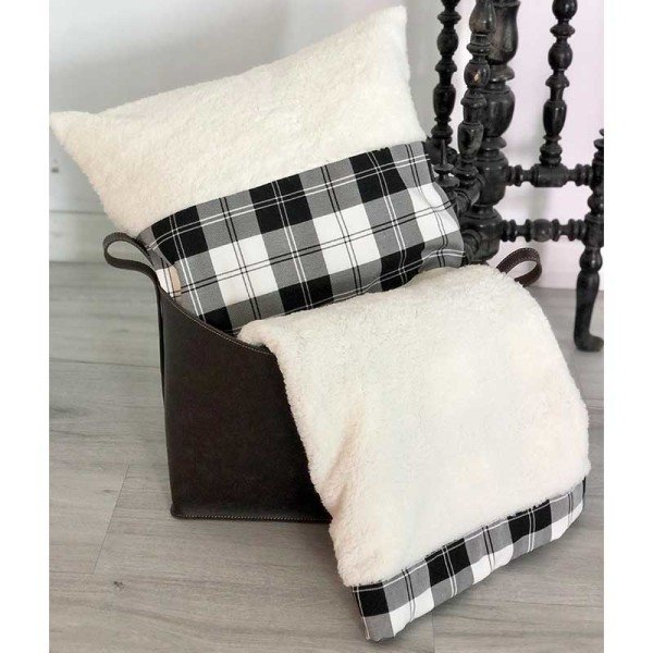 Double Sided Black Plaid Throw