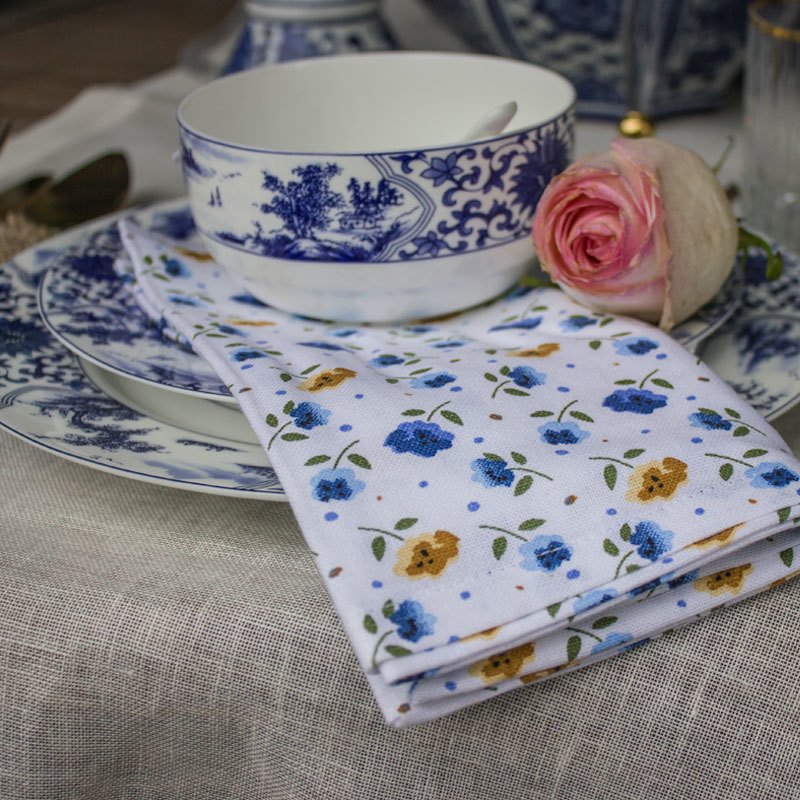 White Floral Pattern Napkin