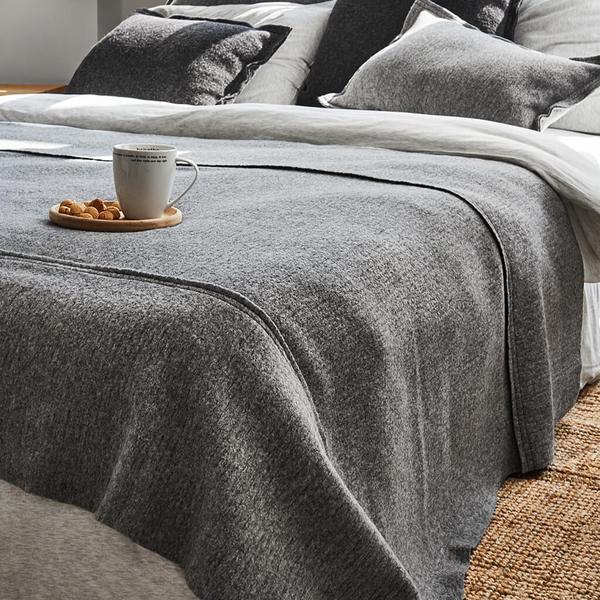 COMFORT GRAY BED COVER 120*240
