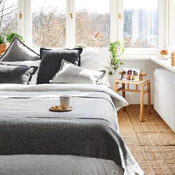 COMFORT GRAY BED COVER 180*240