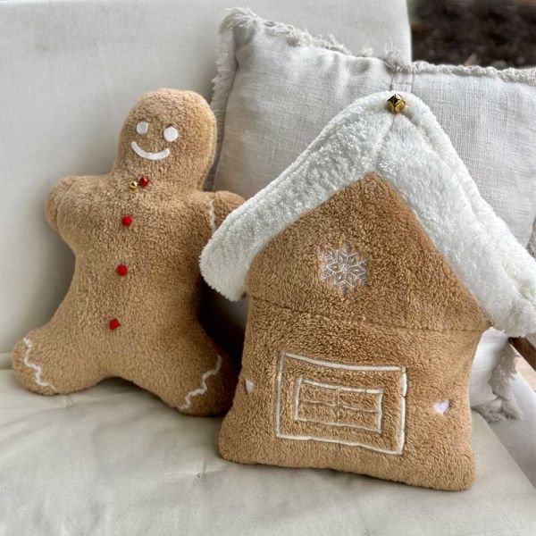 Gingerbread House Yastık