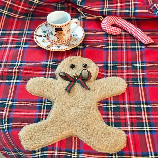 Teddy Gingerbread Runner