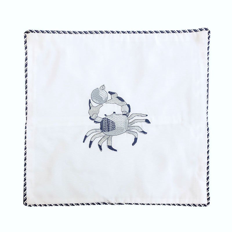 Crab Nakışlı Yastık Kılıfı