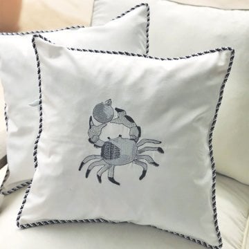 Crab Nakışlı Yastık Kılıfı