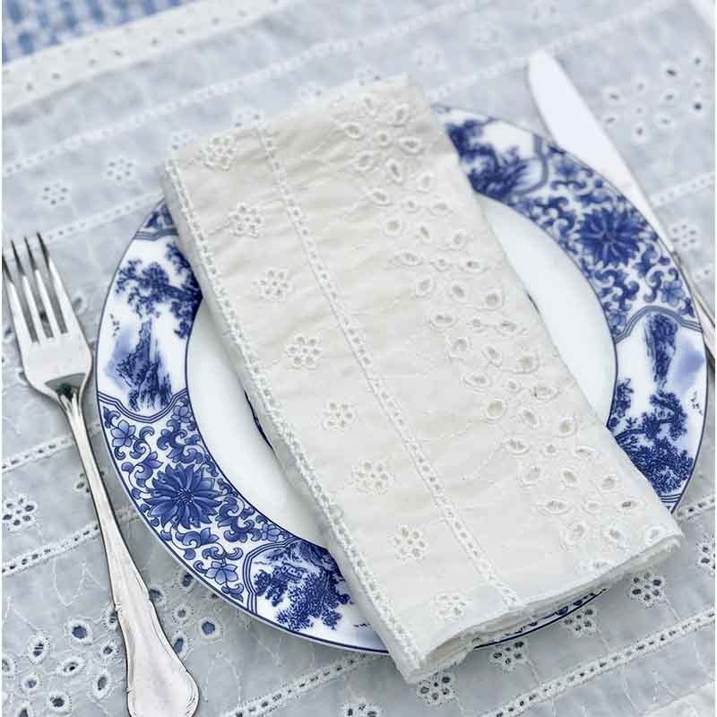 White Scalloped Napkin Set of 2